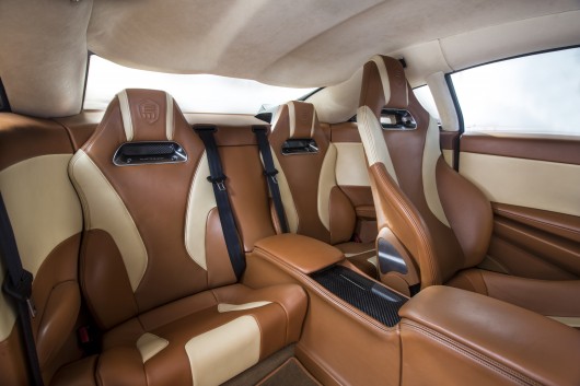 A l'intérieur, c'est le grand luxe à la française !
