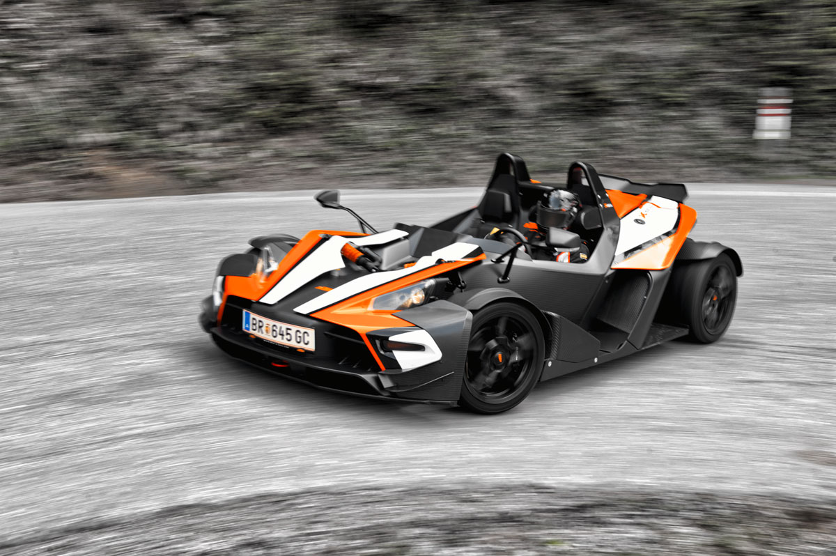 La X-Bow R, c'est un poids très contenu pour 300 ch...