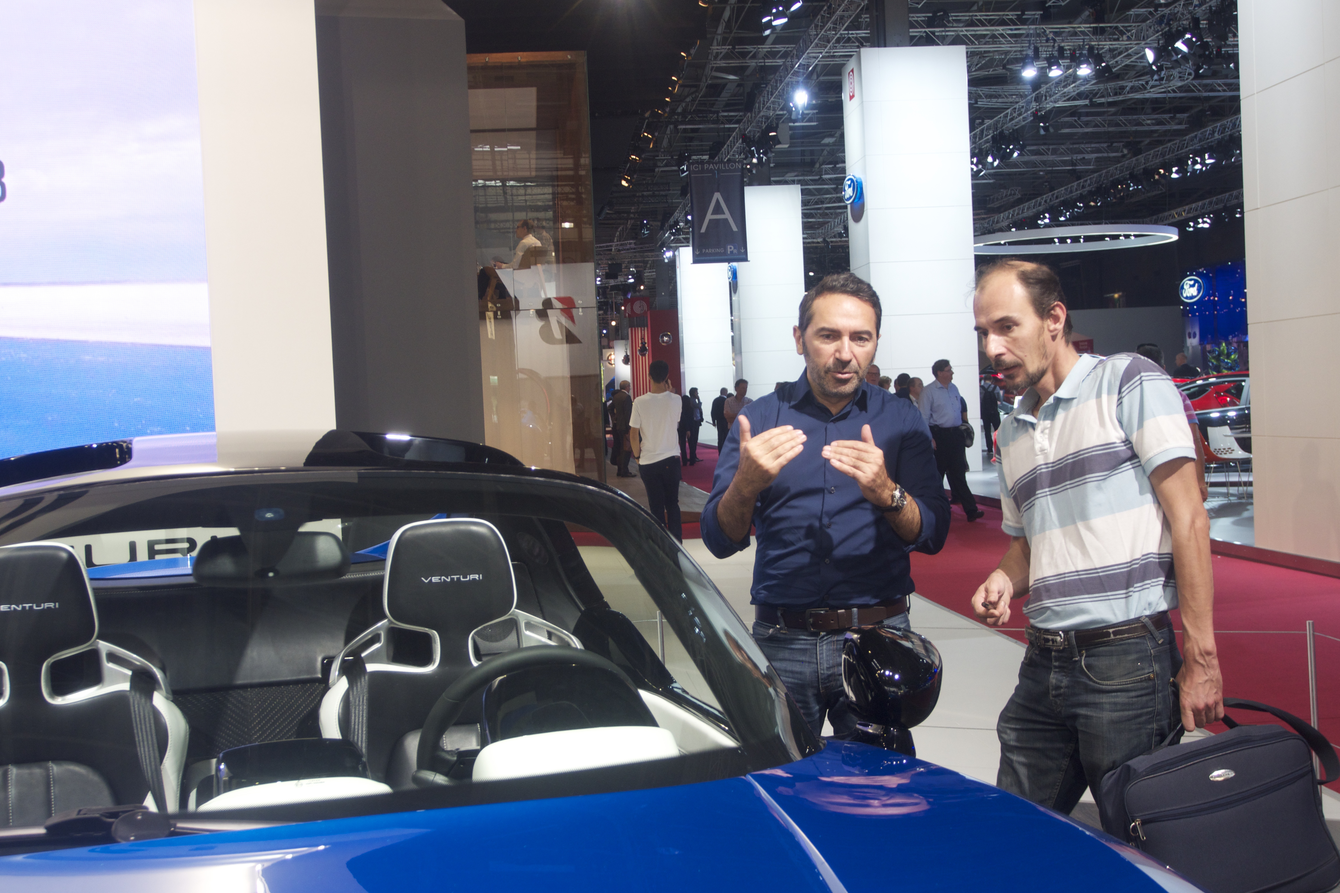 Sacha me parle design ! (photo @Thomas de Saulieu)