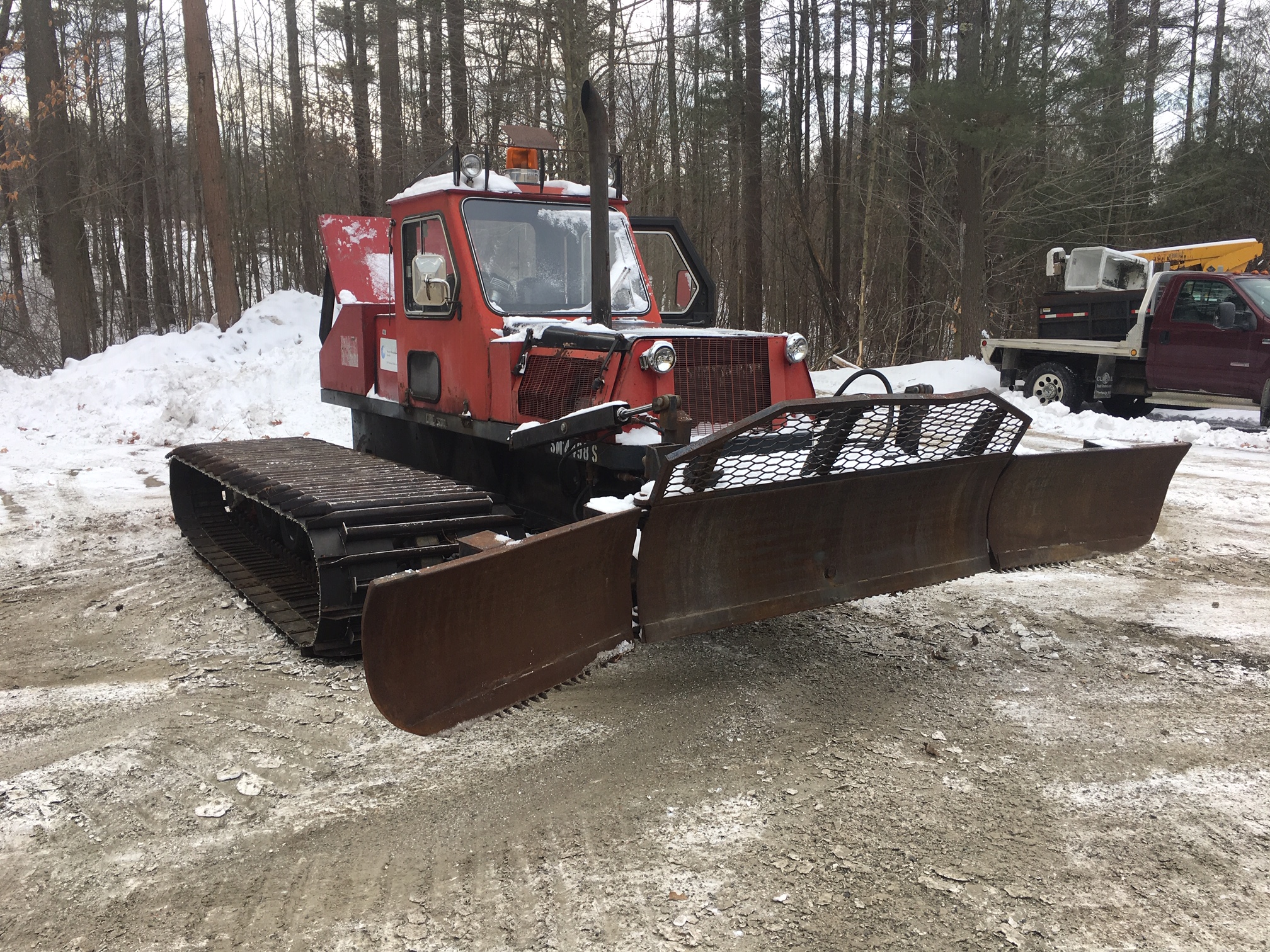 Delorean Dmc 3700 Un Chasse Neige Pour Soutenir La Dmc 12