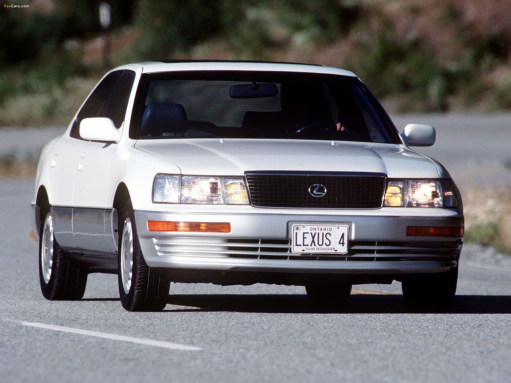 À toi qui aimes la Lexus LS 400