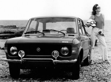 VOITURE COLLECTION FIAT 128 RALLYE PARIS DAKAR EN MÉTAL BON